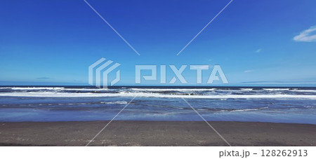 青い空と海 青い空と海 128262913