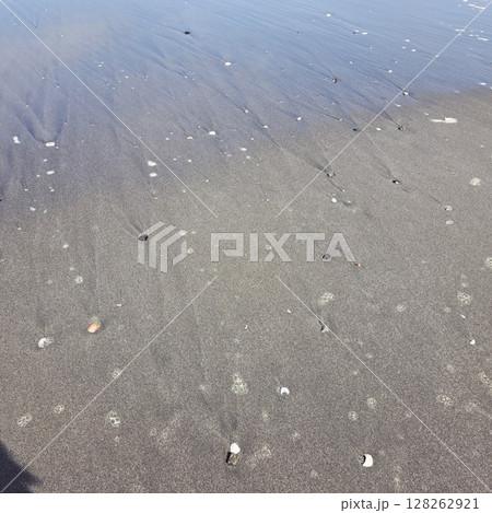 砂浜　海辺 128262921