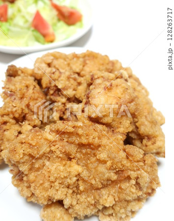 鶏肉のカリカリ唐揚げ 鶏肉のカリカリ唐揚げ 128263717