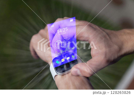 スマートクロックによる健康管理のイメージ素材 スマートクロックによる健康管理のイメージ素材 128263826