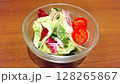 おいしそうなサラダ 128265867
