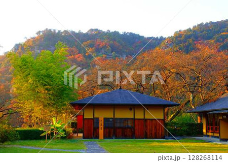 立石寺　山寺　紅葉　黄葉　山寺芭蕉記念館 128268114