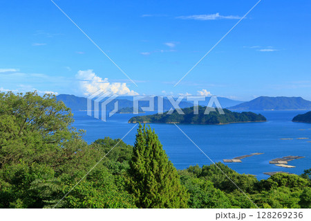 安浦町 (広島県呉市)からとびしま海道 四国方面を望む 128269236