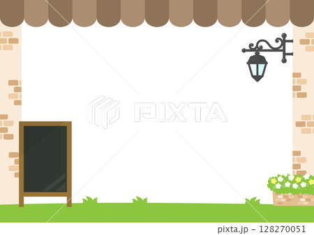 カフェのフレーム、茶色のテント屋根と外套と黒板 128270051