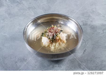 Naengmyeon(Buchwheat cool noodles) Naengmyeon(Buchwheat cool noodles) 128271097