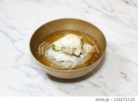 Naengmyeon(Buchwheat cool noodles) 128271118