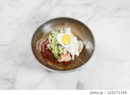 Naengmyeon(Buchwheat cool noodles) 128271148