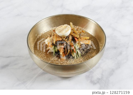 Naengmyeon(Buchwheat cool noodles) 128271159