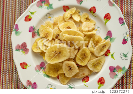 バナナチップ　ドライバナナ　フルーツ　バナナ　お菓子　おやつ 128272275