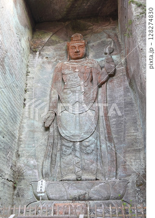 【千葉県】鋸山の日本寺の百尺観音 【千葉県】鋸山の日本寺の百尺観音 128274830