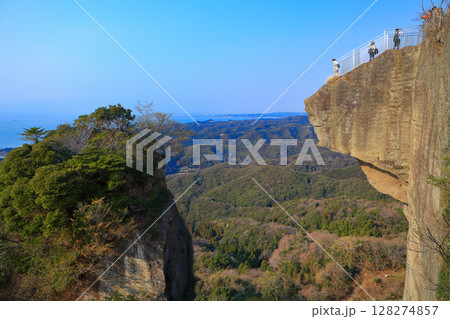 【千葉県】快晴の鋸山地獄のぞき（日本寺） 128274857