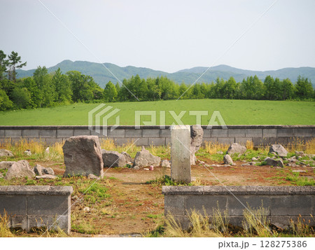 曽我北栄環状列石（ニセコにあるストーンサークル） 128275386