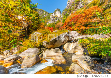 昇仙峡 絶景の渓谷 秋 (山梨県) 昇仙峡 絶景の渓谷 秋 (山梨県) 128276253