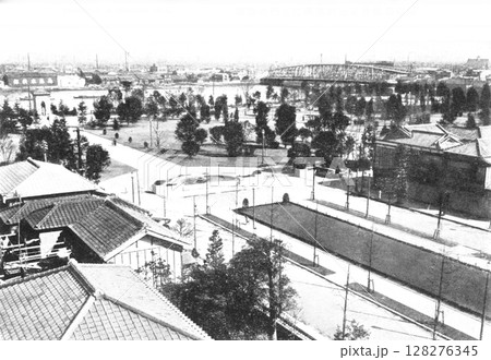古写真 1931-1933年 東京 日本橋の浜町公園と新大橋のパノラマ 古写真 1931-1933年 東京 日本橋の浜町公園と新大橋のパノラマ 128276345