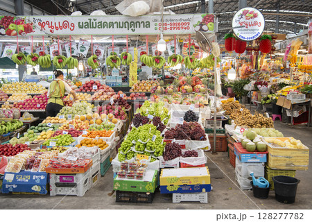 THAILAND RAYONG CITY FOOD MARKET 128277782