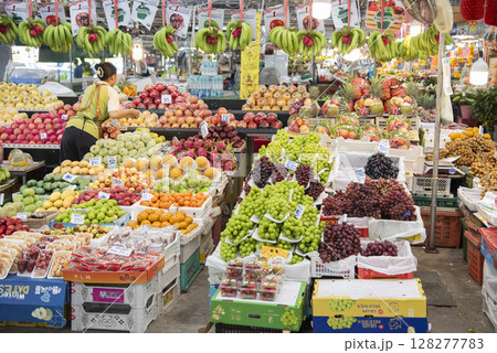 THAILAND RAYONG CITY FOOD MARKET 128277783