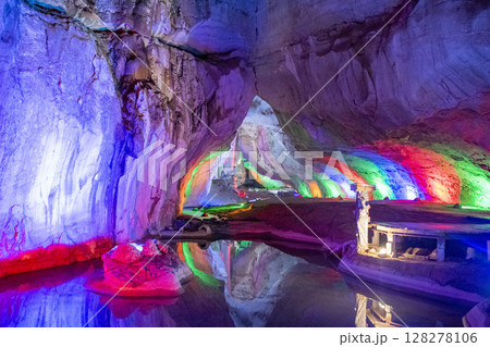 THAILAND PHRAE THAM PHA NANG KHOI CAVE THAILAND PHRAE THAM PHA NANG KHOI CAVE 128278106