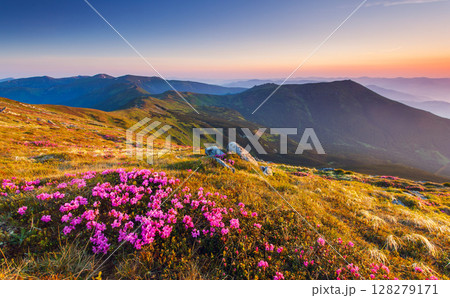 mountains landscape 128279171