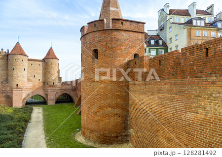 ポーランド・ワルシャワ歴史地区~バルバカン / Warsaw Barbican, Poland ポーランド・ワルシャワ歴史地区~バルバカン / Warsaw Barbican, Poland 128281492