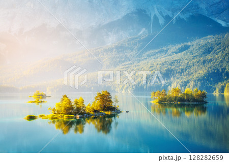beautiful alpine lake beautiful alpine lake 128282659