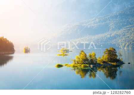 beautiful alpine lake beautiful alpine lake 128282760