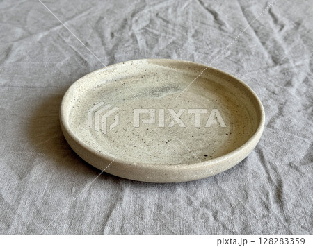 empty ceramic plate empty ceramic plate 128283359