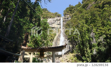 那智の滝 128289138