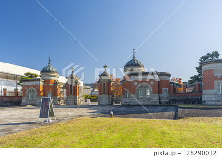京都国立博物館正門（京都府京都市東山区茶屋町） 128290012