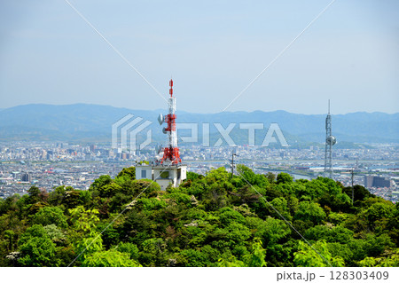 甲山から和歌山市街・電波塔を望む　【和歌山県和歌山市】 128303409