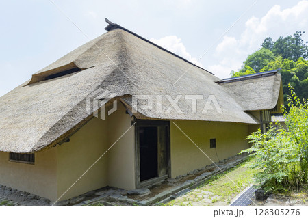 重要文化財我妻家住宅　蔵王町　我妻家住宅 128305276