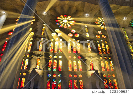 バルセロナのサグラダ・ファミリア聖堂・豪華絢爛内部 バルセロナのサグラダ・ファミリア聖堂・豪華絢爛内部 128306624