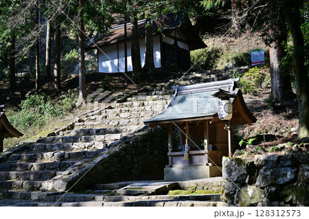 滋賀県　日吉大社　全国約3,800社の日吉・日枝・山王神社の総本宮 128312573