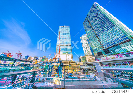 日本の東京都市景観 新橋脚出現!…完全消滅、さよなら渋谷駅西口。中央のビルも完全に解体… 日本の東京都市景観 新橋脚出現!…完全消滅、さよなら渋谷駅西口。中央のビルも完全に解体… 128315425