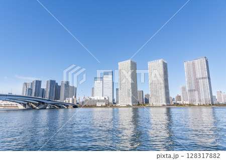 東京都中央区晴海 快晴の晴海の超高層マンション郡(タワーマンション) 東京都中央区晴海 快晴の晴海の超高層マンション郡(タワーマンション) 128317882