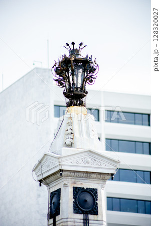 Top view of Paris style lamp post head on Makkhawan Rangsan Bridge, focus selective Top view of Paris style lamp post head on Makkhawan Rangsan Bridge, focus selective 128320027