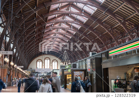 コペンハーゲン中央駅/デンマーク コペンハーゲン中央駅/デンマーク 128322319