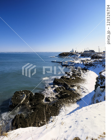 北海道・冬の納沙布岬 / Cape Nosappu, Nemuro, Hokkaido, 128326784