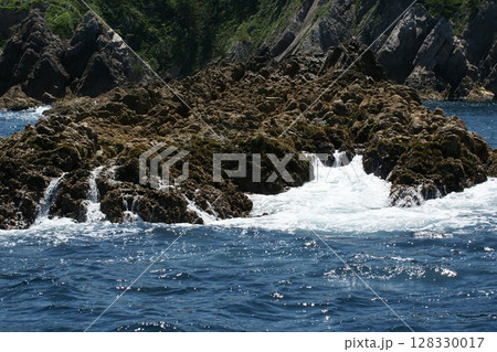 鳥取　四季の散歩　春　松島　遊覧船 128330017