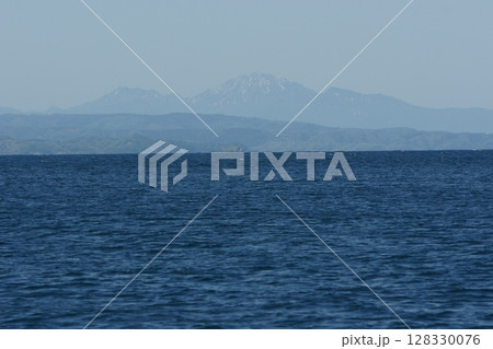 鳥取　四季の散歩　春　松島　遊覧船 128330076