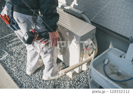 エアコン取り付け 128332112