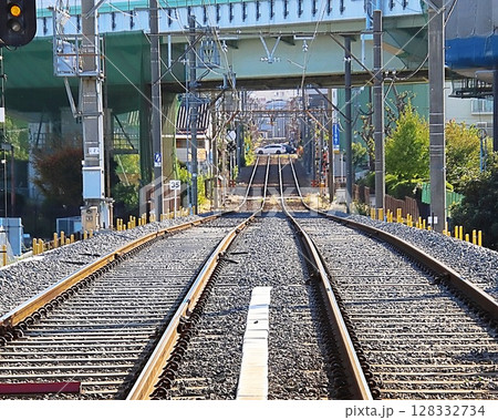 電車の線路 電車の線路 128332734