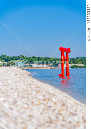 （佐賀県）有明海　大魚神社の海中鳥居 128333529