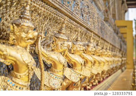 タイ　ワット・プラケオ（バンコク） 128333791