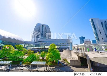 【神奈川県】5月・青空のゴールデンウイークに横浜を観光 128333859