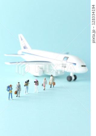 観光、旅行、インバウンド、オーバーツーリズム 128334194