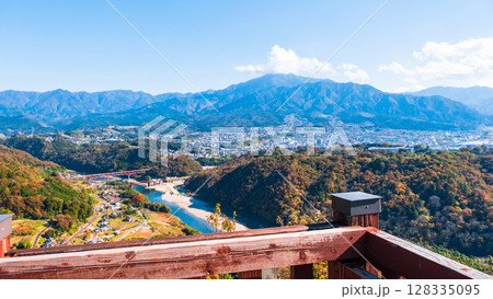 苗木城跡(秋):天守展望台から恵那山方面の眺め 苗木城跡(秋):天守展望台から恵那山方面の眺め 128335095