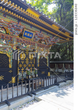 【縦写真】宮城県仙台市の瑞鳳殿 唐門 【縦写真】宮城県仙台市の瑞鳳殿 唐門 128336840