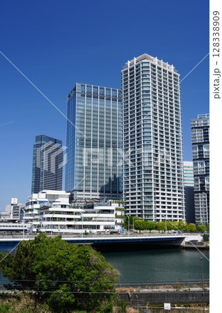 横浜 横浜駅東口周辺の風景 横浜 横浜駅東口周辺の風景 128338909