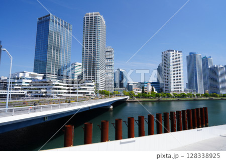 横浜 横浜駅東口周辺の風景 横浜 横浜駅東口周辺の風景 128338925
