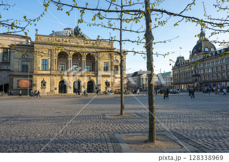 コペンハーゲン・コンゲンスニュートー広場（Kongens Nytorv） ／デンマーク 128338969